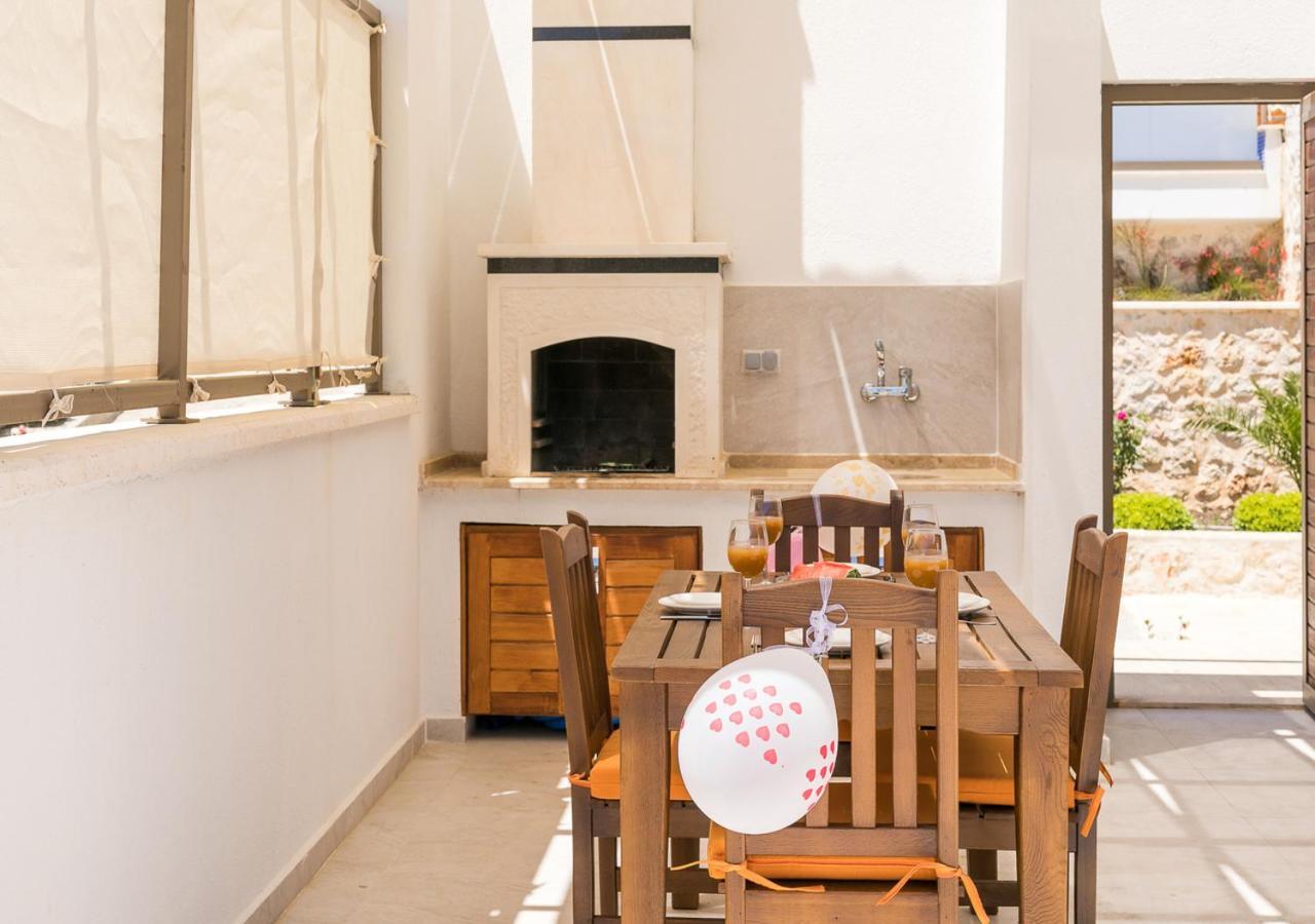 Villa 2 Sleeps 4 Isolated Honeymoon-Villa Sardunya Kas Exterior photo